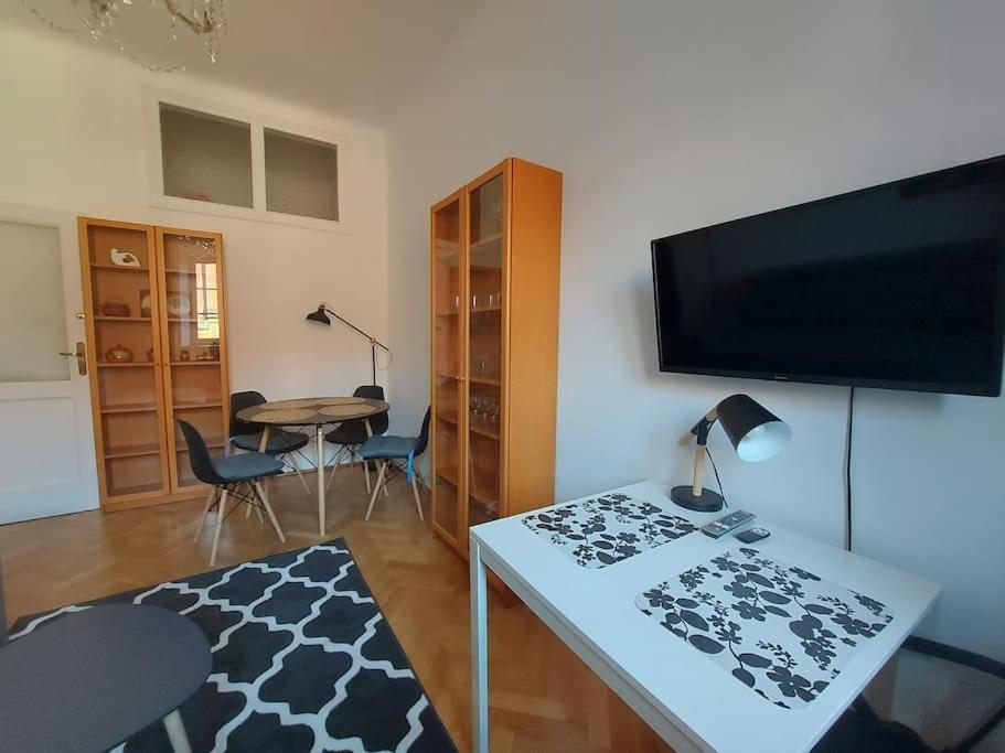 Warsaw Holiday Apartment Ngoại thất bức ảnh